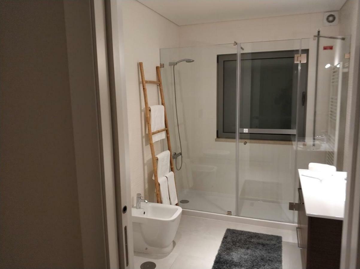 Rafaelo'S Apartment Калдас да Райна Екстериор снимка