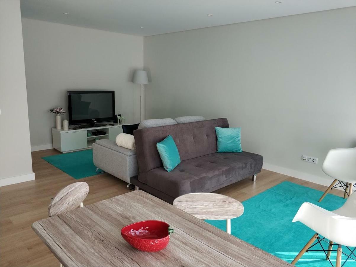 Rafaelo'S Apartment Калдас да Райна Екстериор снимка
