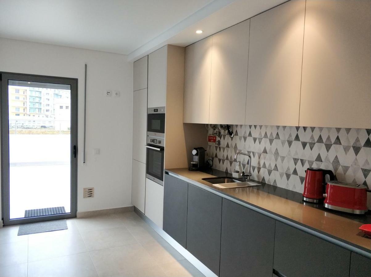 Rafaelo'S Apartment Калдас да Райна Екстериор снимка